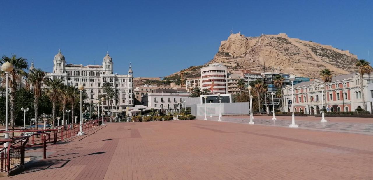 Piso Casco Historico Alicante Luaran gambar